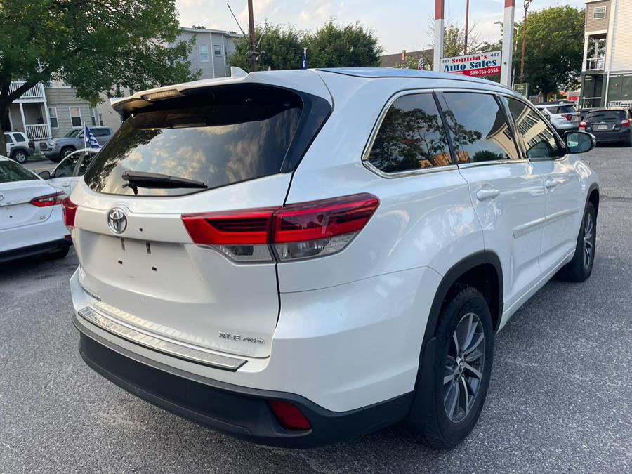 2017 Toyota Highlander XLE V6 AWD (Natl), available for sale in Worcester, Massachusetts | Sophia's Auto Sales Inc. Worcester, Massachusetts 2017 Toyota Highlander XLE V6 AWD (Natl), available for sale in Worcester, Massachusetts | Sophia's Auto Sales Inc. Worcester, Massachusetts