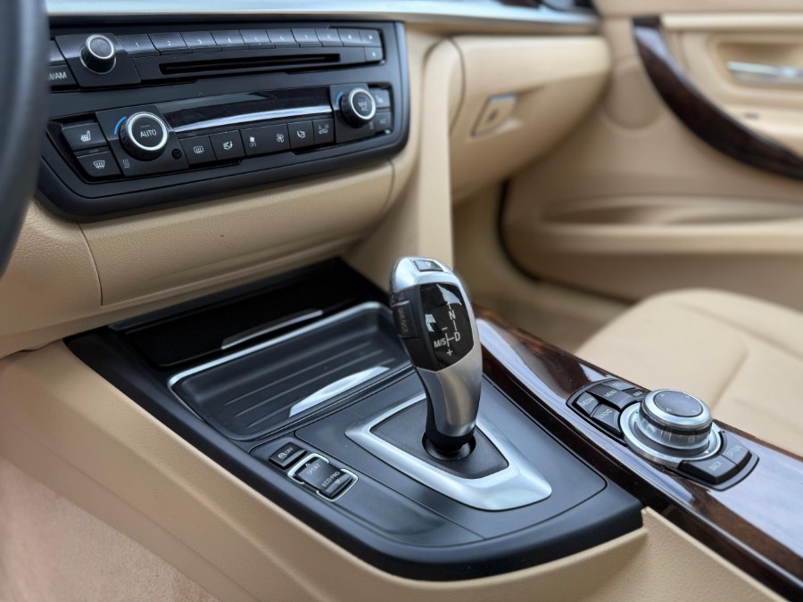 2013 BMW 3 Series 4dr Sdn 328i xDrive AWD SULEV, available for sale in Hicksville, New York | REGAL AUTOHAUS. Hicksville, New York 2013 BMW 3 Series 4dr Sdn 328i xDrive AWD SULEV, available for sale in Hicksville, New York | REGAL AUTOHAUS. Hicksville, New York