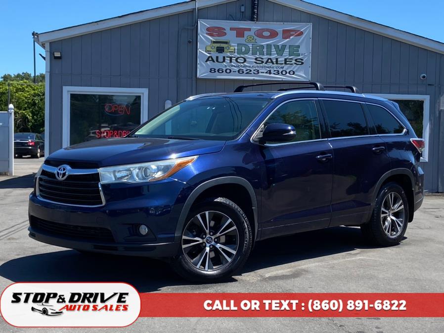 Used 2016 Toyota Highlander in East Windsor, Connecticut | Stop & Drive Auto Sales. East Windsor, Connecticut