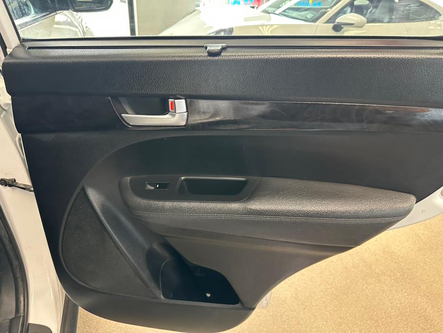 2014 Kia Sorento AWD 4dr I4 LX, available for sale in Inwood, New York | 5 Towns Drive. Inwood, New York 2014 Kia Sorento AWD 4dr I4 LX, available for sale in Inwood, New York | 5 Towns Drive. Inwood, New York