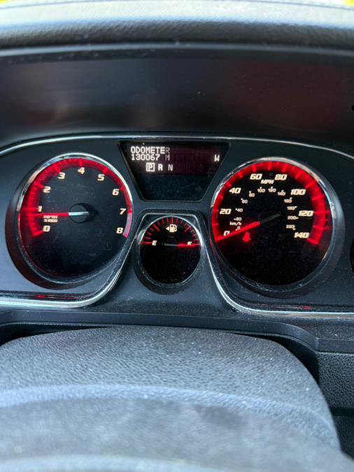 2013 GMC Acadia FWD 4dr SLE w/SLE-1, available for sale in Springfield, Massachusetts | Auto Globe LLC. Springfield, Massachusetts 2013 GMC Acadia FWD 4dr SLE w/SLE-1, available for sale in Springfield, Massachusetts | Auto Globe LLC. Springfield, Massachusetts