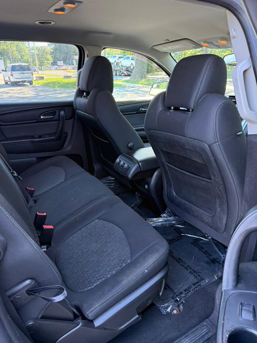 2013 GMC Acadia FWD 4dr SLE w/SLE-1, available for sale in Springfield, Massachusetts | Auto Globe LLC. Springfield, Massachusetts 2013 GMC Acadia FWD 4dr SLE w/SLE-1, available for sale in Springfield, Massachusetts | Auto Globe LLC. Springfield, Massachusetts