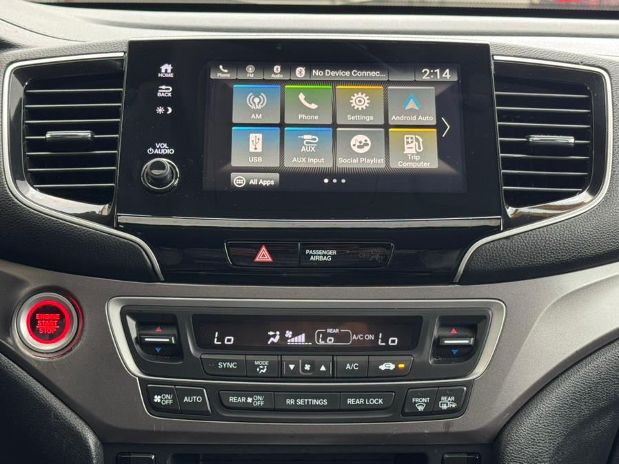2020 Honda Pilot EX-L AWD, available for sale in Newark, New Jersey | Champion Auto Sales. Newark, New Jersey 2020 Honda Pilot EX-L AWD, available for sale in Newark, New Jersey | Champion Auto Sales. Newark, New Jersey