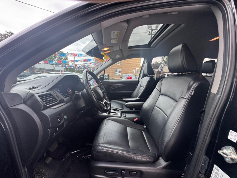 2020 Honda Pilot EX-L AWD, available for sale in Newark, New Jersey | Champion Auto Sales. Newark, New Jersey 2020 Honda Pilot EX-L AWD, available for sale in Newark, New Jersey | Champion Auto Sales. Newark, New Jersey