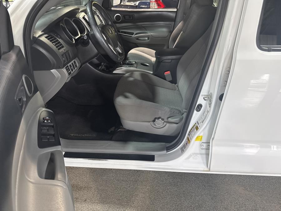 2015 Toyota Tacoma 4WD Double Cab LB V6 AT (Natl), available for sale in Pittsfield, Maine | Maine Central Motors. Pittsfield, Maine 2015 Toyota Tacoma 4WD Double Cab LB V6 AT (Natl), available for sale in Pittsfield, Maine | Maine Central Motors. Pittsfield, Maine