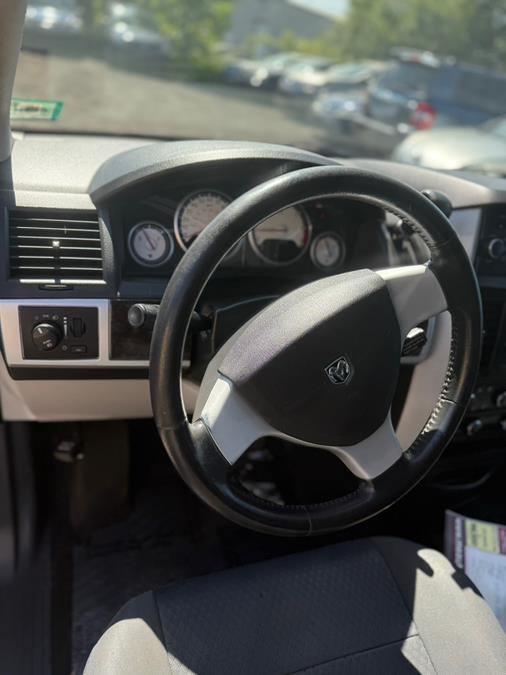 2010 Dodge Grand Caravan 4dr Wgn SXT, available for sale in East Windsor, Connecticut | STS Automotive. East Windsor, Connecticut 2010 Dodge Grand Caravan 4dr Wgn SXT, available for sale in East Windsor, Connecticut | STS Automotive. East Windsor, Connecticut