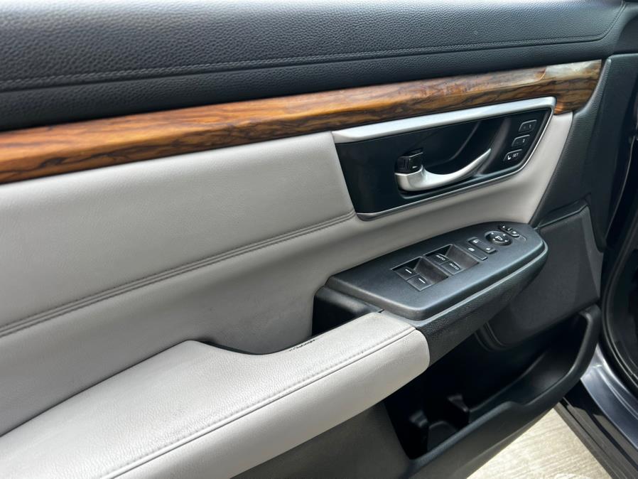 2018 Honda CR-V Touring AWD, available for sale in Irvington, New Jersey | Elis Motors Corp. Irvington, New Jersey 2018 Honda CR-V Touring AWD, available for sale in Irvington, New Jersey | Elis Motors Corp. Irvington, New Jersey