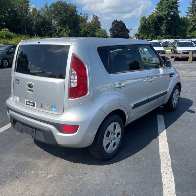 2012 Kia Soul 5dr Wgn Auto Base, available for sale in Naugatuck, Connecticut | Riverside Motorcars, LLC. Naugatuck, Connecticut 2012 Kia Soul 5dr Wgn Auto Base, available for sale in Naugatuck, Connecticut | Riverside Motorcars, LLC. Naugatuck, Connecticut