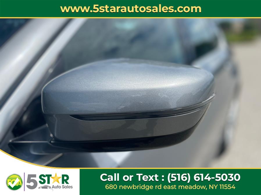 2024 BMW 3 Series 330i xDrive Sedan, available for sale in East Meadow, New York | 5 Star Auto Sales Inc. East Meadow, New York 2024 BMW 3 Series 330i xDrive Sedan, available for sale in East Meadow, New York | 5 Star Auto Sales Inc. East Meadow, New York
