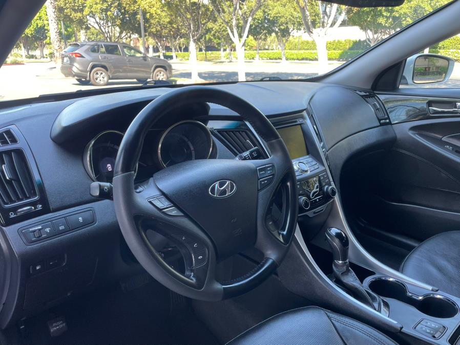 2013 Hyundai Sonata 4dr Sdn 2.4L Auto Limited, available for sale in Tustin, California | Carox LLC. Tustin, California 2013 Hyundai Sonata 4dr Sdn 2.4L Auto Limited, available for sale in Tustin, California | Carox LLC. Tustin, California