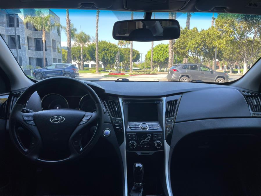 2013 Hyundai Sonata 4dr Sdn 2.4L Auto Limited, available for sale in Tustin, California | Carox LLC. Tustin, California 2013 Hyundai Sonata 4dr Sdn 2.4L Auto Limited, available for sale in Tustin, California | Carox LLC. Tustin, California