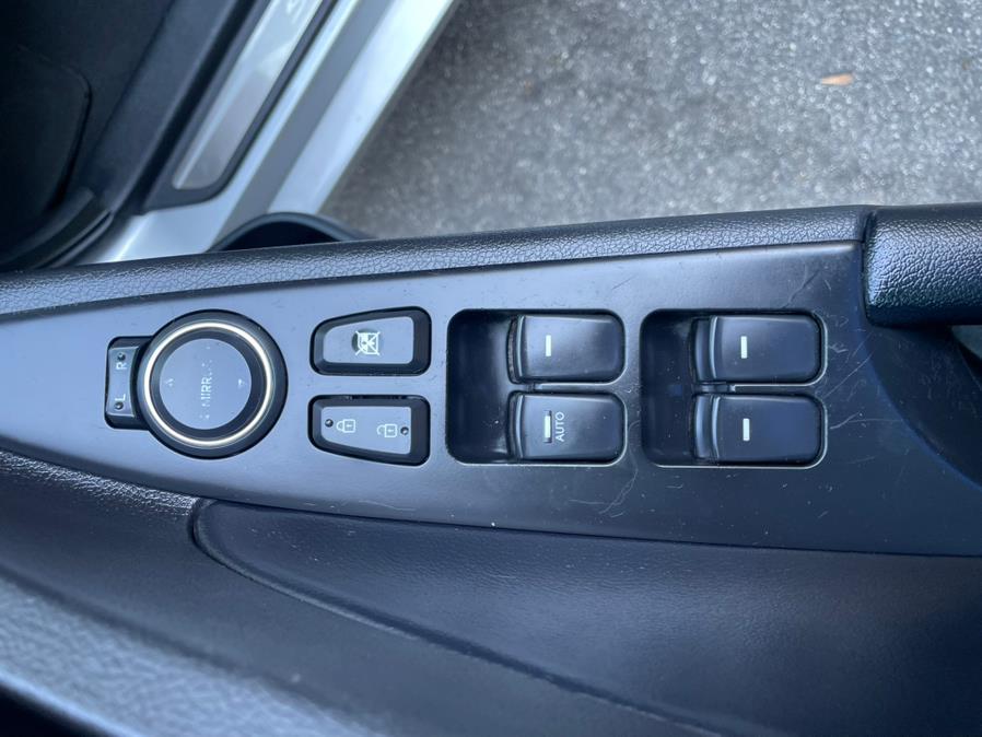 2013 Hyundai Sonata 4dr Sdn 2.4L Auto Limited, available for sale in Tustin, California | Carox LLC. Tustin, California 2013 Hyundai Sonata 4dr Sdn 2.4L Auto Limited, available for sale in Tustin, California | Carox LLC. Tustin, California