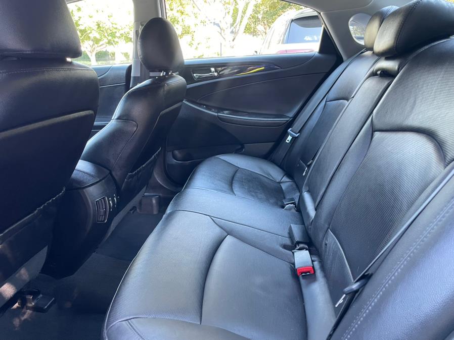 2013 Hyundai Sonata 4dr Sdn 2.4L Auto Limited, available for sale in Tustin, California | Carox LLC. Tustin, California 2013 Hyundai Sonata 4dr Sdn 2.4L Auto Limited, available for sale in Tustin, California | Carox LLC. Tustin, California