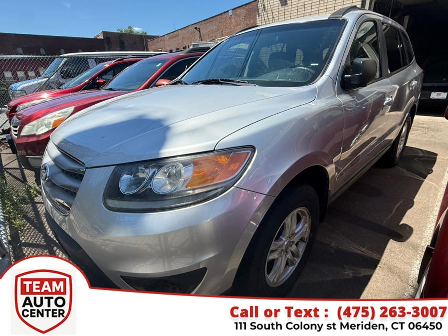 Used 2012 Hyundai Santa Fe in Meriden, Connecticut | T E A M Auto Center. Meriden, Connecticut