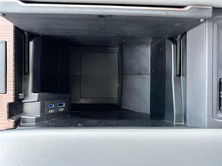2021 Toyota Sienna XLE, available for sale in Patchogue, New York | Baron Supercenter. Patchogue, New York 2021 Toyota Sienna XLE, available for sale in Patchogue, New York | Baron Supercenter. Patchogue, New York