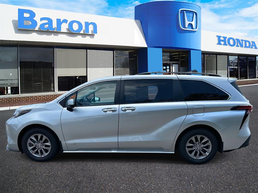 2021 Toyota Sienna XLE, available for sale in Patchogue, New York | Baron Supercenter. Patchogue, New York 2021 Toyota Sienna XLE, available for sale in Patchogue, New York | Baron Supercenter. Patchogue, New York