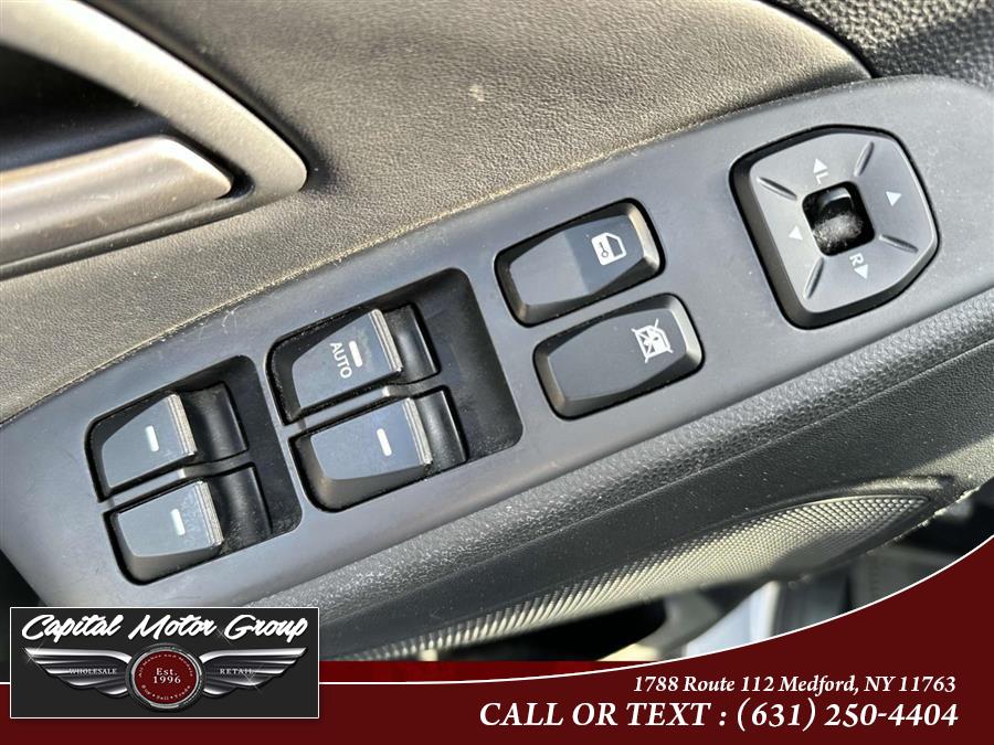 2013 Hyundai Tucson AWD 4dr Auto GLS PZEV, available for sale in Medford, New York | Capital Motor Group Inc. Medford, New York 2013 Hyundai Tucson AWD 4dr Auto GLS PZEV, available for sale in Medford, New York | Capital Motor Group Inc. Medford, New York