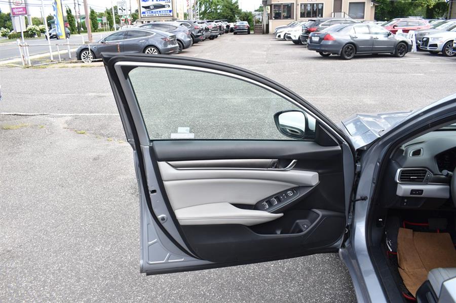 2020 Honda Accord LX, available for sale in Patchogue, New York | 112 Auto Plaza. Patchogue, New York 2020 Honda Accord LX, available for sale in Patchogue, New York | 112 Auto Plaza. Patchogue, New York