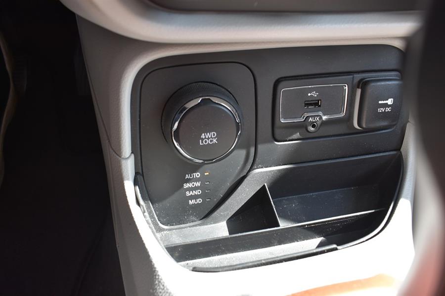 2016 Jeep Renegade LIMITED, available for sale in Patchogue, New York | 112 Auto Plaza. Patchogue, New York 2016 Jeep Renegade LIMITED, available for sale in Patchogue, New York | 112 Auto Plaza. Patchogue, New York