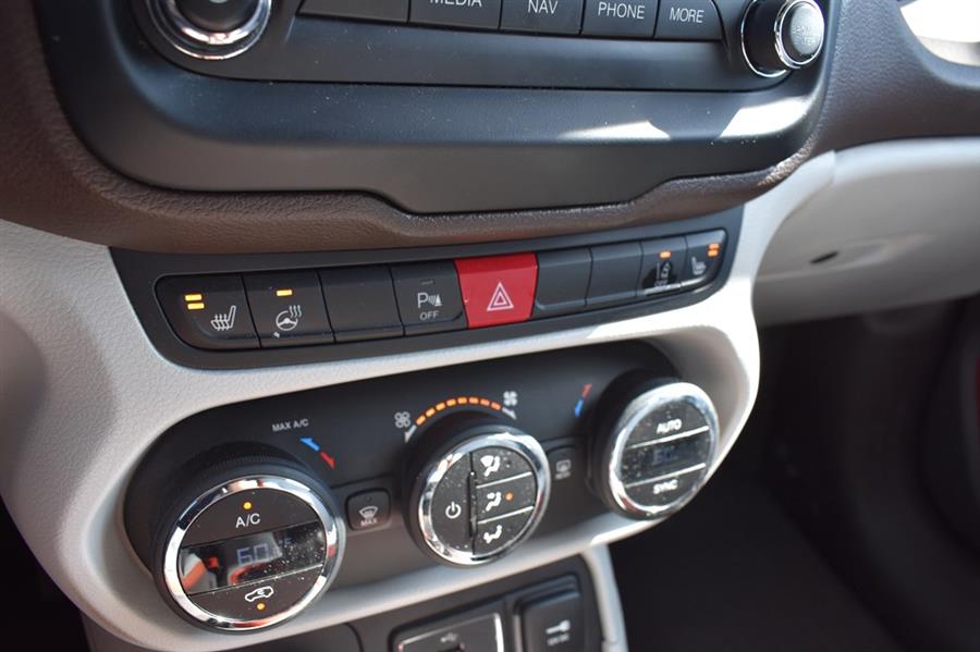 2016 Jeep Renegade LIMITED, available for sale in Patchogue, New York | 112 Auto Plaza. Patchogue, New York 2016 Jeep Renegade LIMITED, available for sale in Patchogue, New York | 112 Auto Plaza. Patchogue, New York