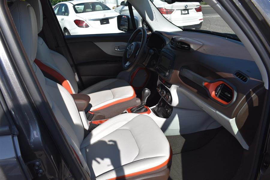 2016 Jeep Renegade LIMITED, available for sale in Patchogue, New York | 112 Auto Plaza. Patchogue, New York 2016 Jeep Renegade LIMITED, available for sale in Patchogue, New York | 112 Auto Plaza. Patchogue, New York