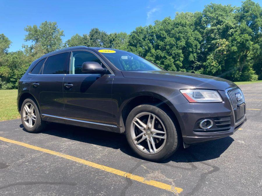 2017 Audi Q5 2.0T Premium Plus Sport Utility 4D, available for sale in Wolcott, New York | Auto Hunter CNY. Wolcott, New York 2017 Audi Q5 2.0T Premium Plus Sport Utility 4D, available for sale in Wolcott, New York | Auto Hunter CNY. Wolcott, New York