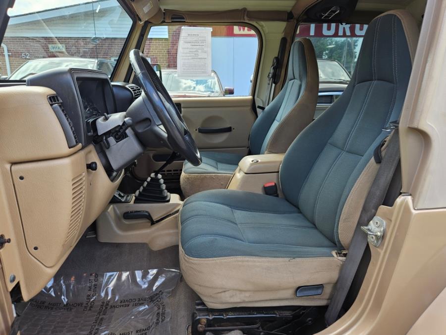 1999 Jeep Wrangler 2dr Sahara 4.0 Straight 6 Manual W/Hard Top, available for sale in East Windsor, Connecticut | Toro Auto. East Windsor, Connecticut 1999 Jeep Wrangler 2dr Sahara 4.0 Straight 6 Manual W/Hard Top, available for sale in East Windsor, Connecticut | Toro Auto. East Windsor, Connecticut