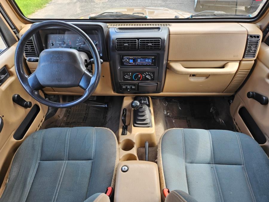 1999 Jeep Wrangler 2dr Sahara 4.0 Straight 6 Manual W/Hard Top, available for sale in East Windsor, Connecticut | Toro Auto. East Windsor, Connecticut 1999 Jeep Wrangler 2dr Sahara 4.0 Straight 6 Manual W/Hard Top, available for sale in East Windsor, Connecticut | Toro Auto. East Windsor, Connecticut