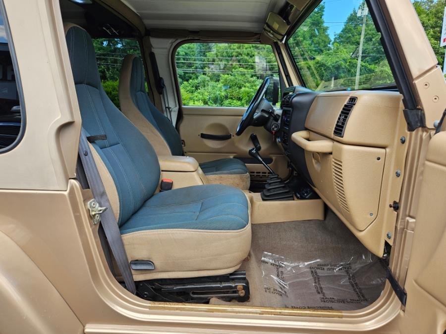 1999 Jeep Wrangler 2dr Sahara 4.0 Straight 6 Manual W/Hard Top, available for sale in East Windsor, Connecticut | Toro Auto. East Windsor, Connecticut 1999 Jeep Wrangler 2dr Sahara 4.0 Straight 6 Manual W/Hard Top, available for sale in East Windsor, Connecticut | Toro Auto. East Windsor, Connecticut
