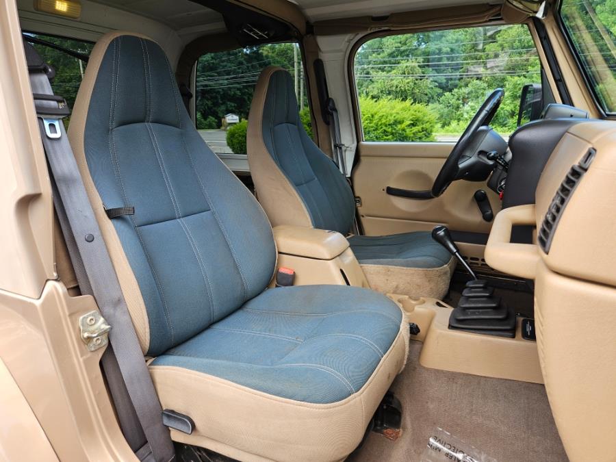 1999 Jeep Wrangler 2dr Sahara 4.0 Straight 6 Manual W/Hard Top, available for sale in East Windsor, Connecticut | Toro Auto. East Windsor, Connecticut 1999 Jeep Wrangler 2dr Sahara 4.0 Straight 6 Manual W/Hard Top, available for sale in East Windsor, Connecticut | Toro Auto. East Windsor, Connecticut