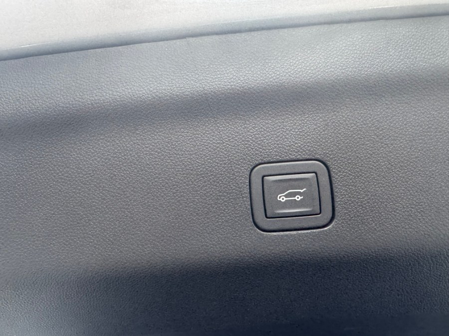 2025 Cadillac Escalade ESV AWD 4dr V-Series, available for sale in Jamaica, New York | Jamaica Motor Sports. Jamaica, New York 2025 Cadillac Escalade ESV AWD 4dr V-Series, available for sale in Jamaica, New York | Jamaica Motor Sports. Jamaica, New York