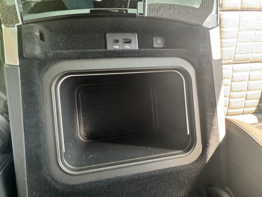 2025 Cadillac Escalade ESV AWD 4dr V-Series, available for sale in Jamaica, New York | Jamaica Motor Sports. Jamaica, New York 2025 Cadillac Escalade ESV AWD 4dr V-Series, available for sale in Jamaica, New York | Jamaica Motor Sports. Jamaica, New York