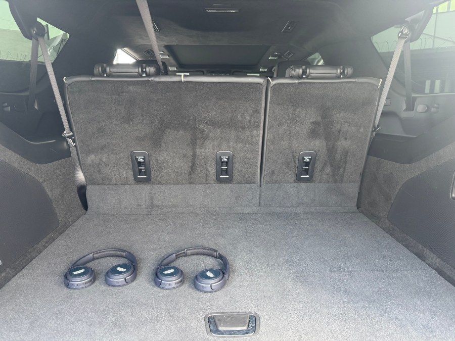 2025 Cadillac Escalade ESV AWD 4dr V-Series, available for sale in Jamaica, New York | Jamaica Motor Sports. Jamaica, New York 2025 Cadillac Escalade ESV AWD 4dr V-Series, available for sale in Jamaica, New York | Jamaica Motor Sports. Jamaica, New York