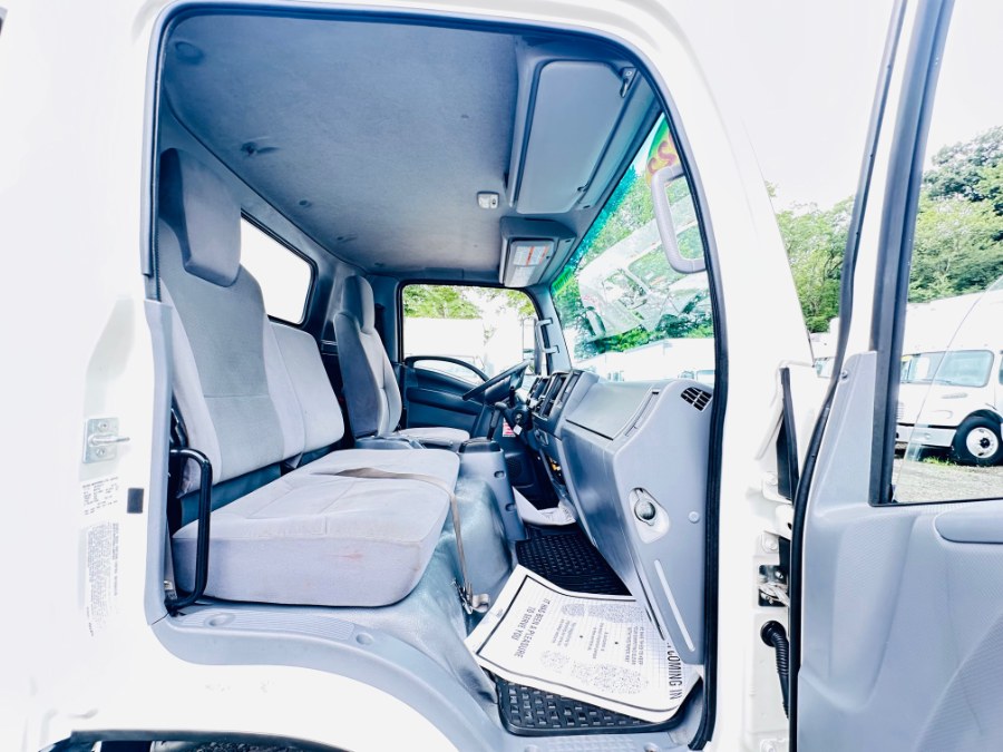 2022 ISUZU NRR 20FT DRY BOX + SIDE DOOR + 19500LB GVW + NO CDL, available for sale in South Amboy, New Jersey | NJ Truck Spot. South Amboy, New Jersey 2022 ISUZU NRR 20FT DRY BOX + SIDE DOOR + 19500LB GVW + NO CDL, available for sale in South Amboy, New Jersey | NJ Truck Spot. South Amboy, New Jersey