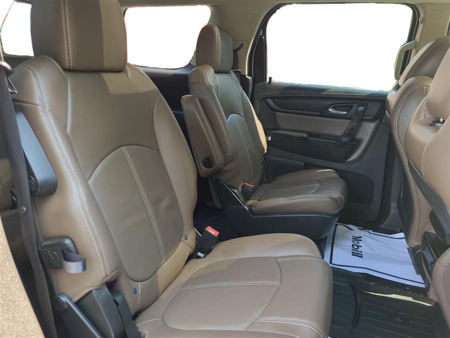 2017 GMC Acadia Limited AWD 4dr Limited, available for sale in Canton, Connecticut | Lava Motors. Canton, Connecticut 2017 GMC Acadia Limited AWD 4dr Limited, available for sale in Canton, Connecticut | Lava Motors. Canton, Connecticut