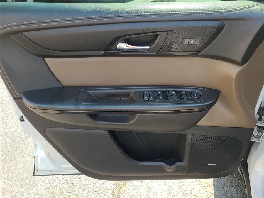 2017 GMC Acadia Limited AWD 4dr Limited, available for sale in Canton, Connecticut | Lava Motors. Canton, Connecticut 2017 GMC Acadia Limited AWD 4dr Limited, available for sale in Canton, Connecticut | Lava Motors. Canton, Connecticut