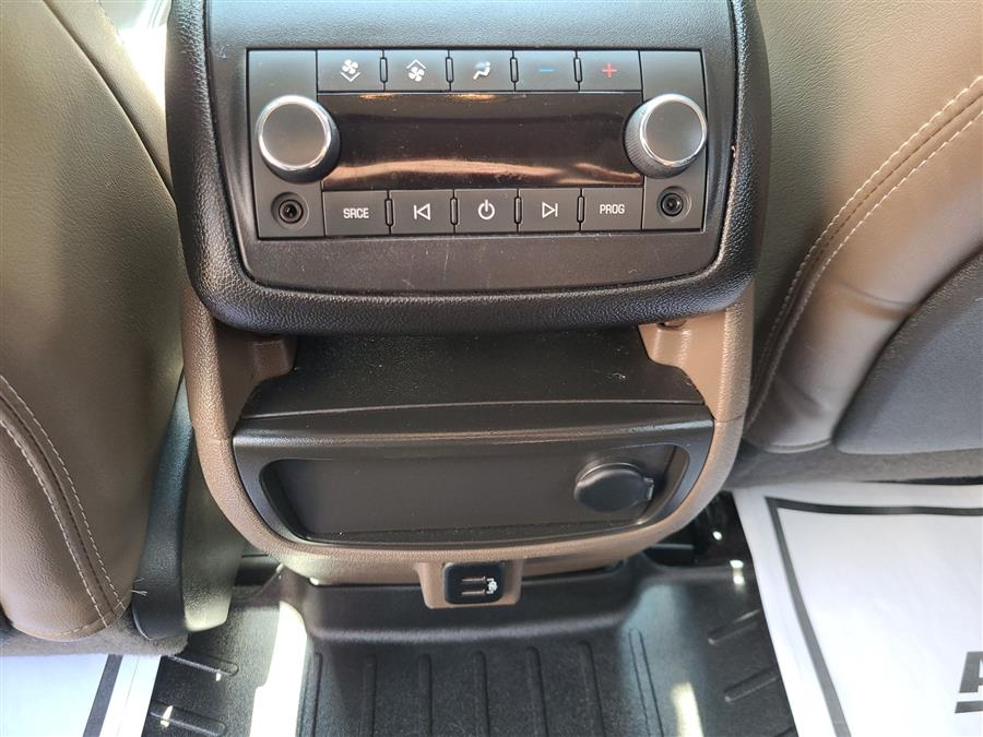 2017 GMC Acadia Limited AWD 4dr Limited, available for sale in Canton, Connecticut | Lava Motors. Canton, Connecticut 2017 GMC Acadia Limited AWD 4dr Limited, available for sale in Canton, Connecticut | Lava Motors. Canton, Connecticut