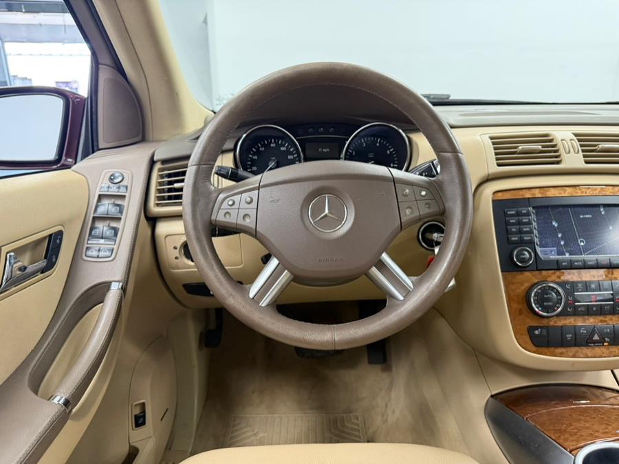 2007 Mercedes-Benz R-Class 4MATIC 4dr 3.5L, available for sale in Elizabeth, New Jersey | M Auto Group. Elizabeth, New Jersey 2007 Mercedes-Benz R-Class 4MATIC 4dr 3.5L, available for sale in Elizabeth, New Jersey | M Auto Group. Elizabeth, New Jersey