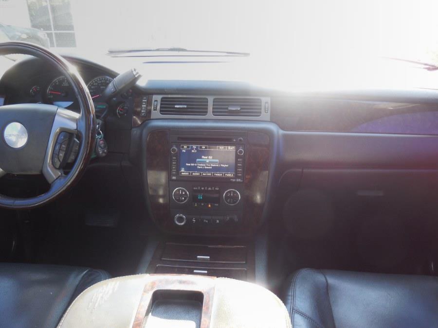 2011 GMC Yukon AWD 4dr 1500 Denali, available for sale in Hawaiian Gardens, California | Luxe Motors. Hawaiian Gardens, California 2011 GMC Yukon AWD 4dr 1500 Denali, available for sale in Hawaiian Gardens, California | Luxe Motors. Hawaiian Gardens, California