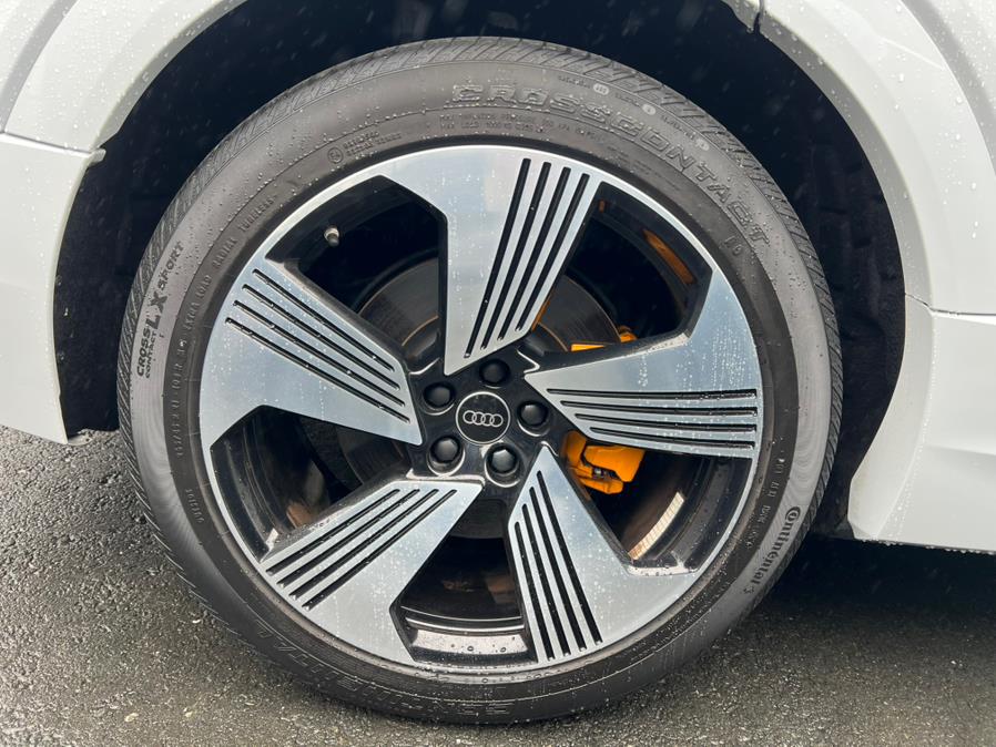 2022 Audi e-tron Premium Plus quattro, available for sale in Daly City, California | Green Light Auto Wholesale. Daly City, California 2022 Audi e-tron Premium Plus quattro, available for sale in Daly City, California | Green Light Auto Wholesale. Daly City, California
