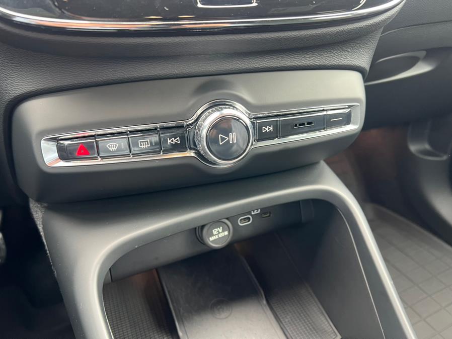 2023 Volvo C40 Recharge Twin eAWD Ultimate, available for sale in Daly City, California | Green Light Auto Wholesale. Daly City, California 2023 Volvo C40 Recharge Twin eAWD Ultimate, available for sale in Daly City, California | Green Light Auto Wholesale. Daly City, California