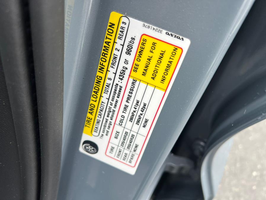 2023 Volvo C40 Recharge Twin eAWD Ultimate, available for sale in Daly City, California | Green Light Auto Wholesale. Daly City, California 2023 Volvo C40 Recharge Twin eAWD Ultimate, available for sale in Daly City, California | Green Light Auto Wholesale. Daly City, California