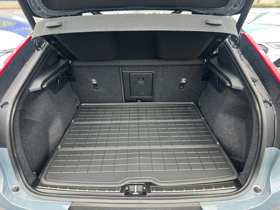 2023 Volvo C40 Recharge Twin eAWD Ultimate, available for sale in Daly City, California | Green Light Auto Wholesale. Daly City, California 2023 Volvo C40 Recharge Twin eAWD Ultimate, available for sale in Daly City, California | Green Light Auto Wholesale. Daly City, California