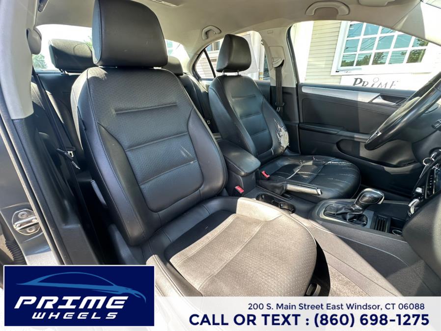 2014 Volkswagen Jetta Sedan 4dr Auto SE w/Connectivity PZEV, available for sale in East Windsor, Connecticut | Prime Wheels. East Windsor, Connecticut 2014 Volkswagen Jetta Sedan 4dr Auto SE w/Connectivity PZEV, available for sale in East Windsor, Connecticut | Prime Wheels. East Windsor, Connecticut