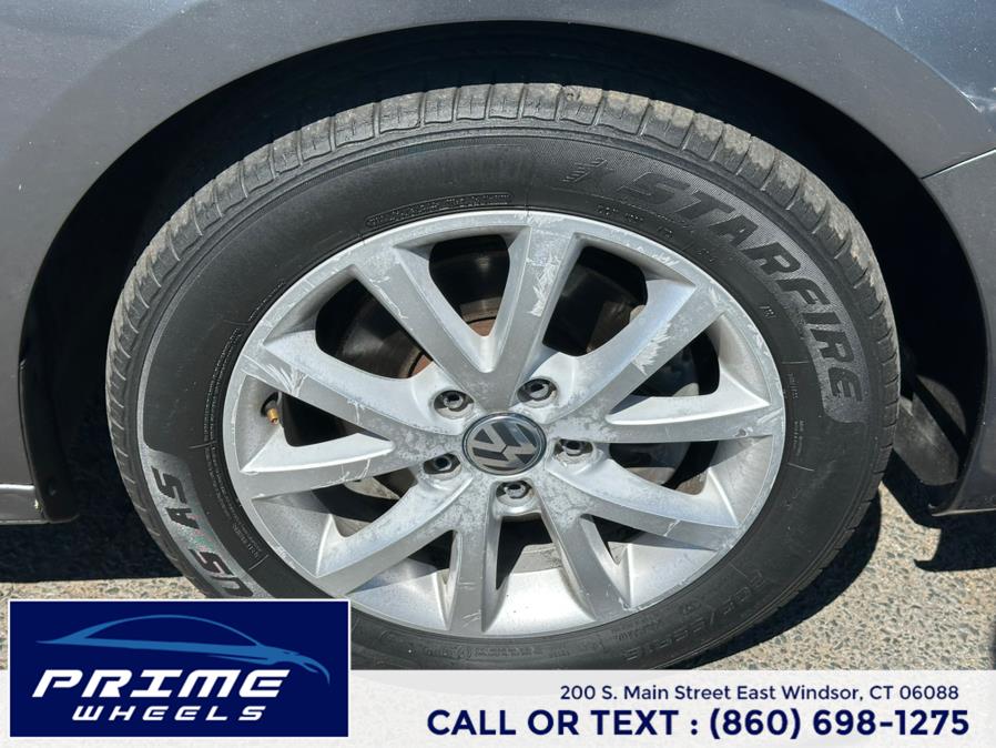 2014 Volkswagen Jetta Sedan 4dr Auto SE w/Connectivity PZEV, available for sale in East Windsor, Connecticut | Prime Wheels. East Windsor, Connecticut 2014 Volkswagen Jetta Sedan 4dr Auto SE w/Connectivity PZEV, available for sale in East Windsor, Connecticut | Prime Wheels. East Windsor, Connecticut