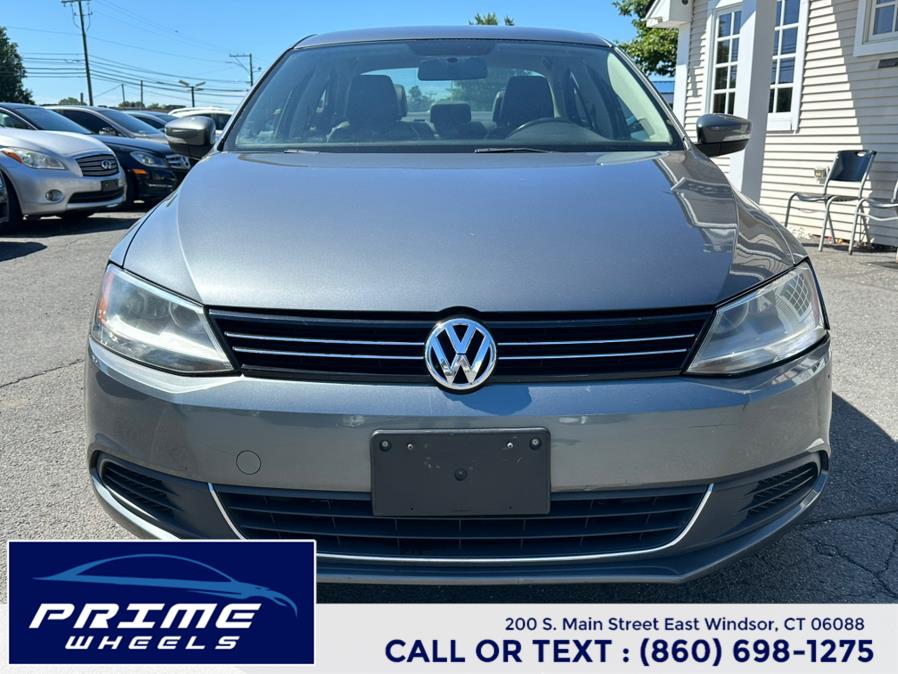 2014 Volkswagen Jetta Sedan 4dr Auto SE w/Connectivity PZEV, available for sale in East Windsor, Connecticut | Prime Wheels. East Windsor, Connecticut 2014 Volkswagen Jetta Sedan 4dr Auto SE w/Connectivity PZEV, available for sale in East Windsor, Connecticut | Prime Wheels. East Windsor, Connecticut