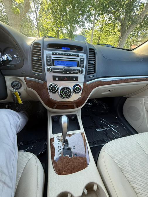 2008 Hyundai Santa Fe FWD 4dr Auto GLS, available for sale in Springfield, Massachusetts | Auto Globe LLC. Springfield, Massachusetts 2008 Hyundai Santa Fe FWD 4dr Auto GLS, available for sale in Springfield, Massachusetts | Auto Globe LLC. Springfield, Massachusetts