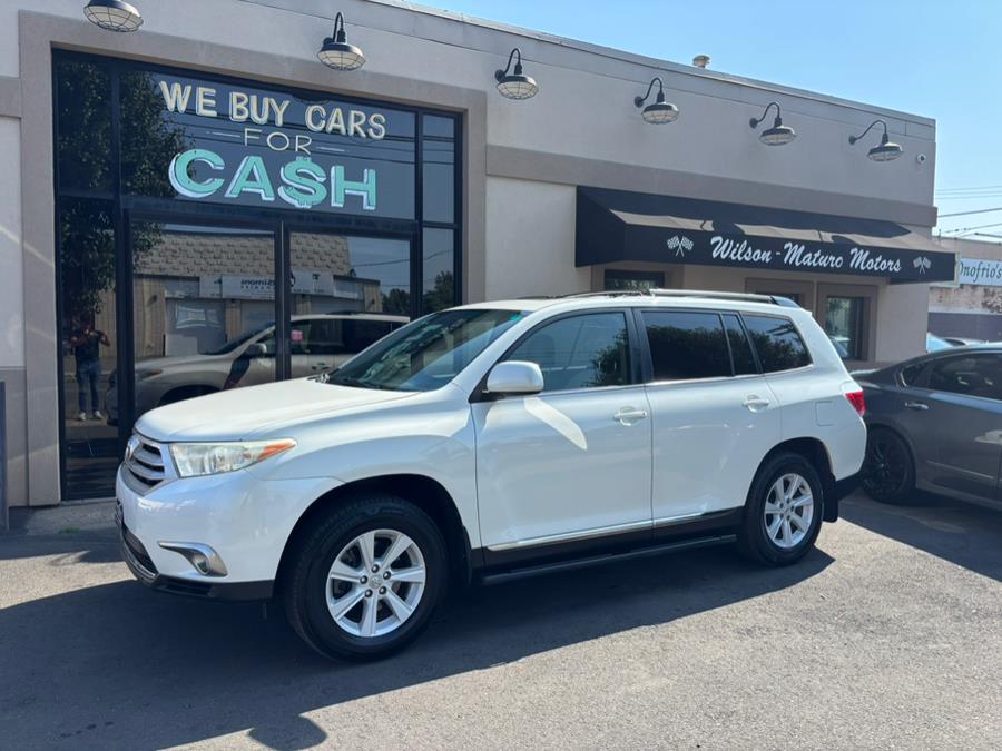 Used 2013 Toyota Highlander in New haven, Connecticut | Wilson Maturo Motors. New haven, Connecticut