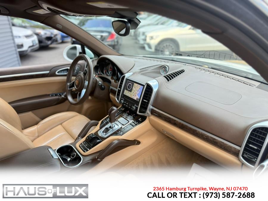 2018 Porsche Cayenne Platinum Edition AWD, available for sale in Wayne, New Jersey | Haus of Lux. Wayne, New Jersey 2018 Porsche Cayenne Platinum Edition AWD, available for sale in Wayne, New Jersey | Haus of Lux. Wayne, New Jersey