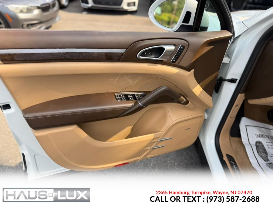2018 Porsche Cayenne Platinum Edition AWD, available for sale in Wayne, New Jersey | Haus of Lux. Wayne, New Jersey 2018 Porsche Cayenne Platinum Edition AWD, available for sale in Wayne, New Jersey | Haus of Lux. Wayne, New Jersey